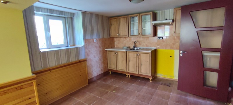Продава  Къща област Шумен , гр. Каспичан , 179 кв.м | 74247253 - изображение [3]