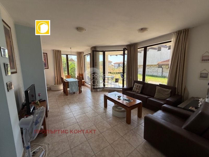 Продава КЪЩА, с. Кошарица, област Бургас, снимка 5 - Къщи - 52808526