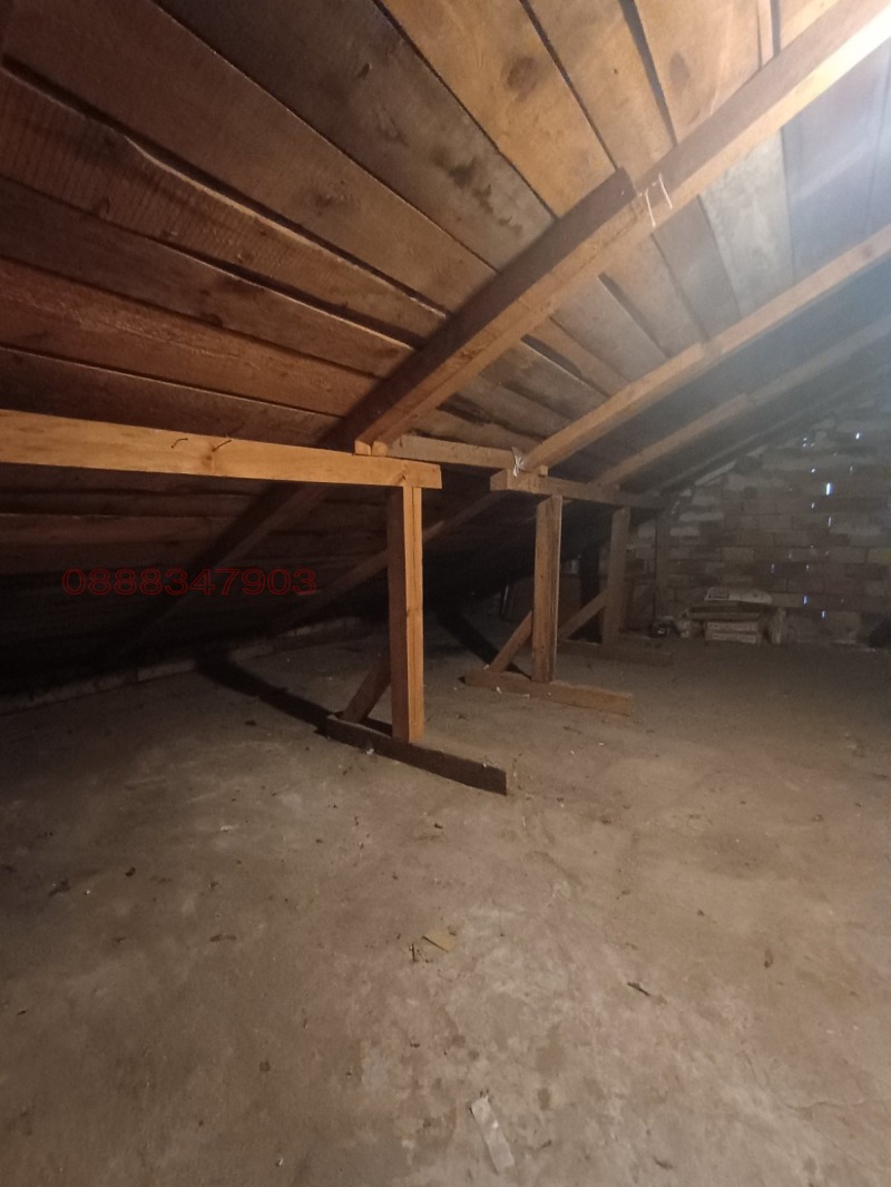 Продава КЪЩА, с. Петърч, област София област, снимка 11 - Къщи - 53076890