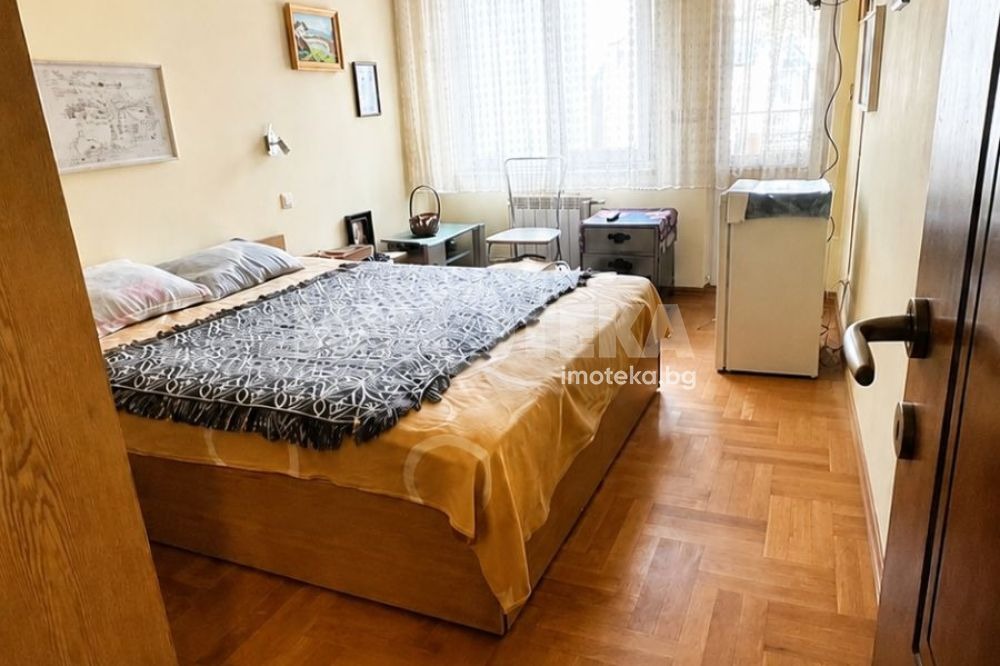 Продава 3-СТАЕН, гр. София, Стрелбище, снимка 2 - Апартаменти - 55175699