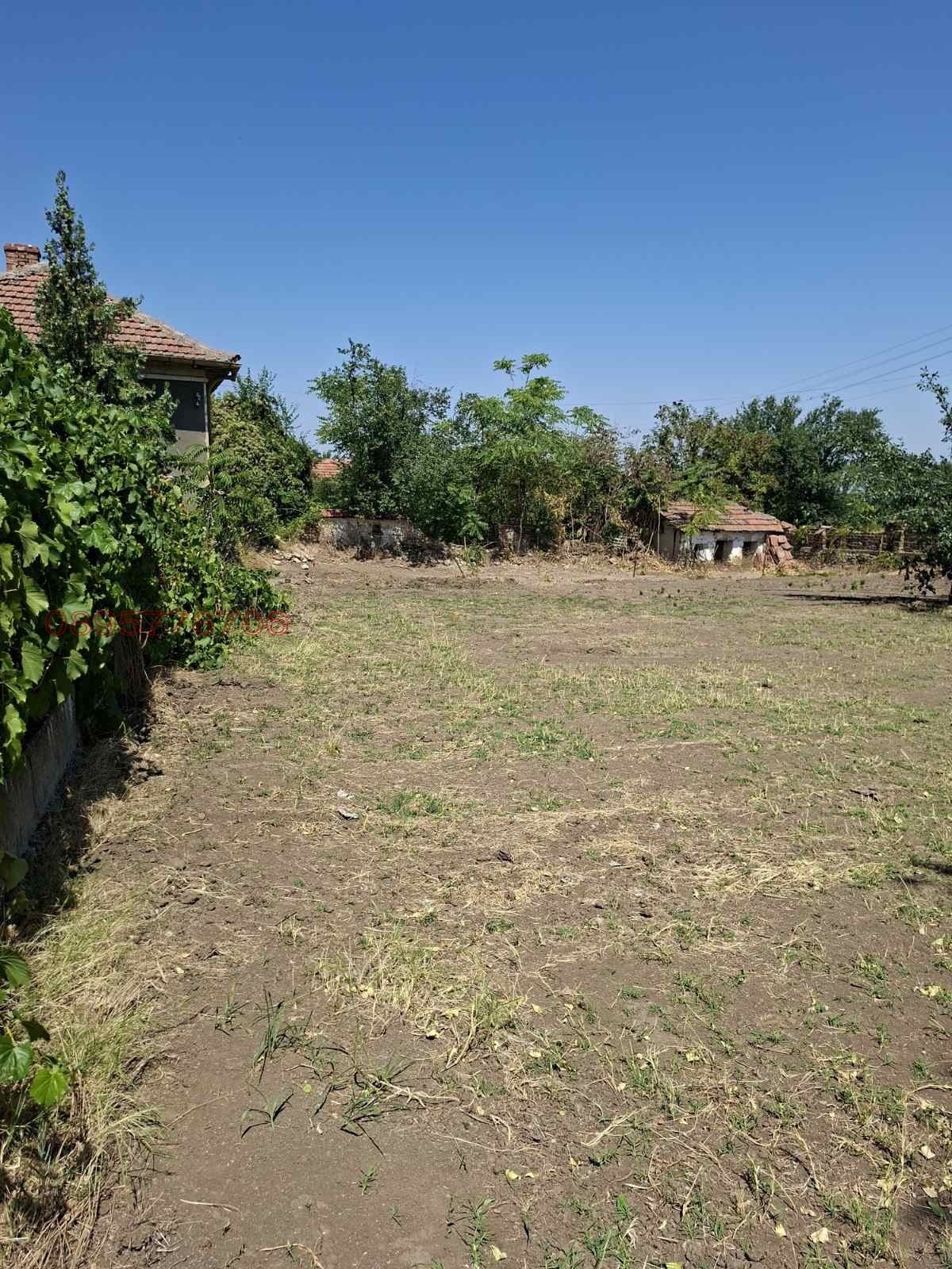 Продава ПАРЦЕЛ, с. Згалево, област Плевен