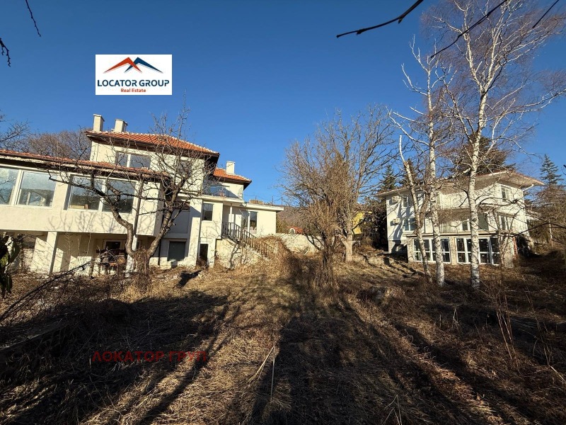 Продава КЪЩА в град София, с. Кокаляне - 700 кв.м / 575 000 € » 1 124 602.25 лв., ЛОКАТОР ГРУП