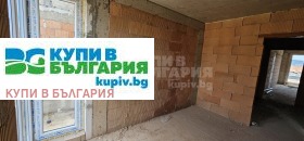 3-стаен град Варна, Колхозен пазар 6