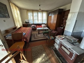 Продава  Къща, с. Долни Раковец