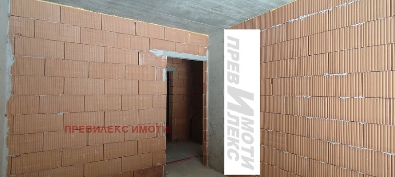 Продава  2-стаен град Пловдив , Каменица 2 , 90 кв.м | 10249879 - изображение [2]