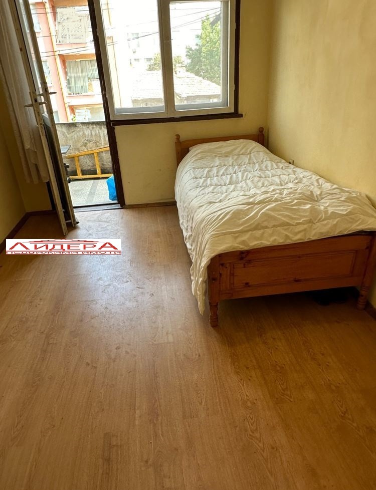 For Sale  3+ bedroom Plovdiv , Tsentar , 120 sq.m | 19518873 - image [6]