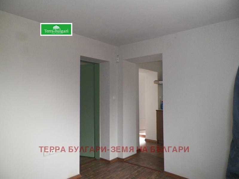 Продава КЪЩА, с. Големо Бучино, област Перник, снимка 4 - Къщи - 46841633