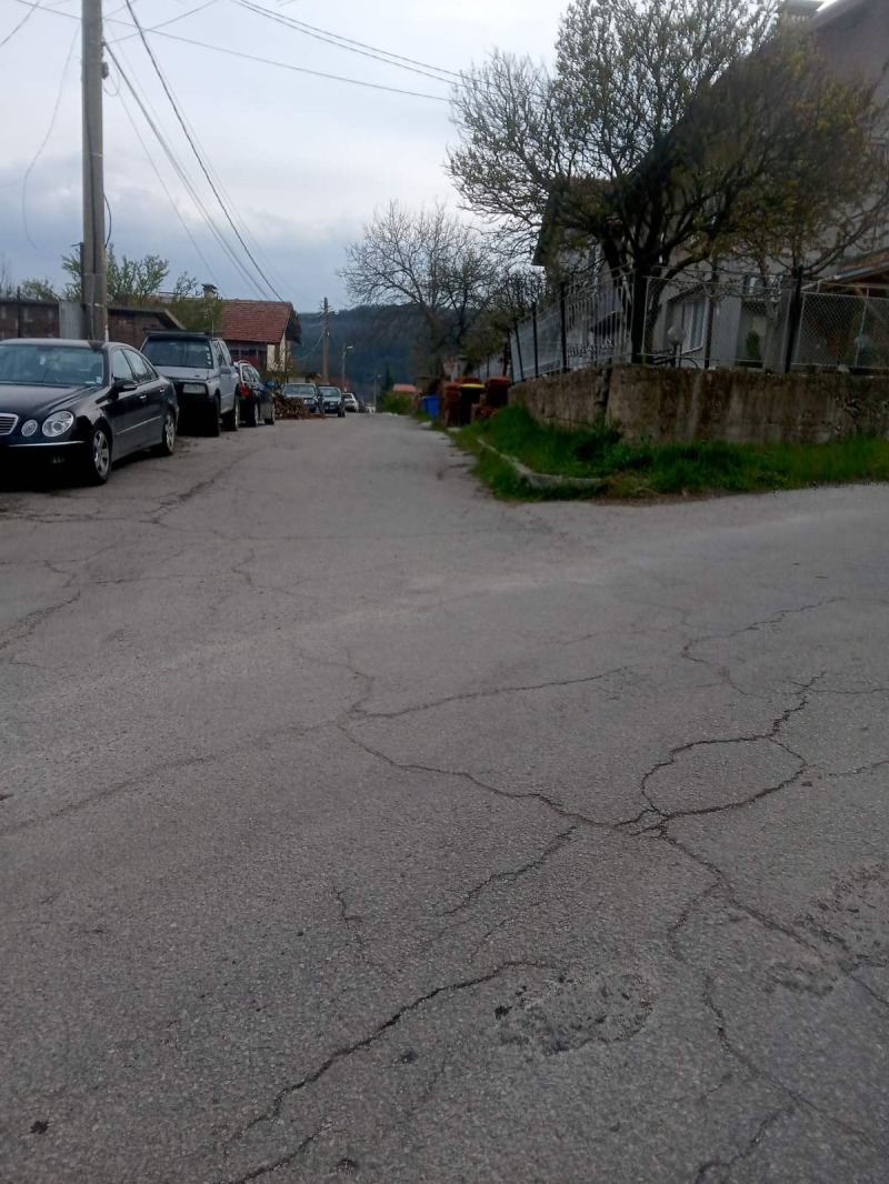 Продава КЪЩА, с. Кралев дол, област Перник, снимка 6 - Къщи - 52745827