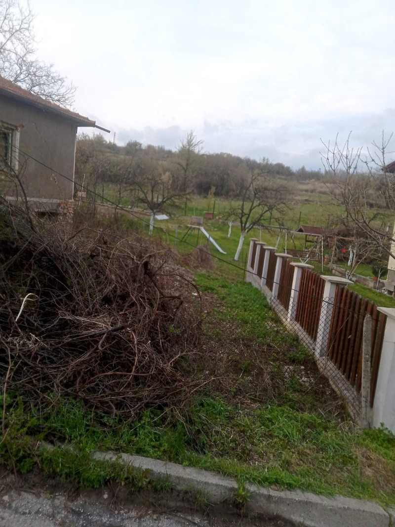 Продава КЪЩА, с. Кралев дол, област Перник, снимка 3 - Къщи - 52745827