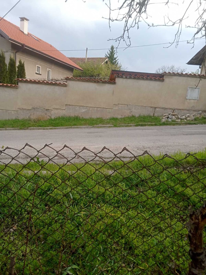 Продава КЪЩА, с. Кралев дол, област Перник, снимка 9 - Къщи - 52745827