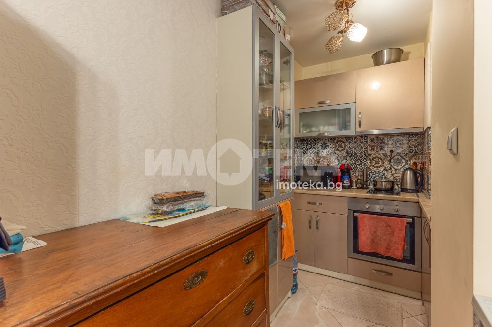 Продава 1-СТАЕН, гр. Варна, ЖП Гара, снимка 8 - Апартаменти - 55936321