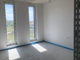 2 ložnice m-t Zelenika, Varna 3