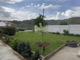 Andar da casa Pokrovnik, região Blagoevgrad