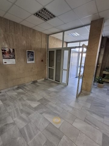 Продава ОФИС, гр. Етрополе, област София област, снимка 5 - Офиси - 53506827