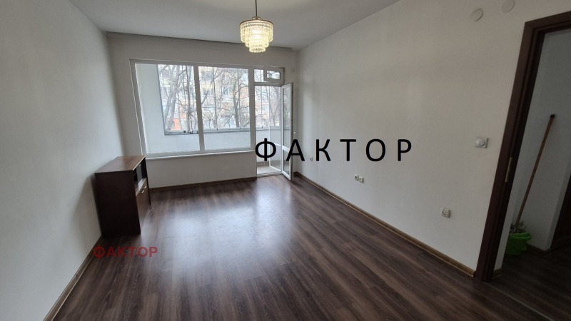 Продава 2-СТАЕН, гр. Пловдив, Христо Смирненски, снимка 1 - Aпартаменти - 48471360