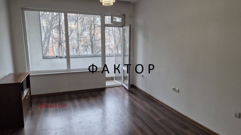 Продава 2-СТАЕН, гр. Пловдив, Христо Смирненски, снимка 2 - Aпартаменти - 48471360