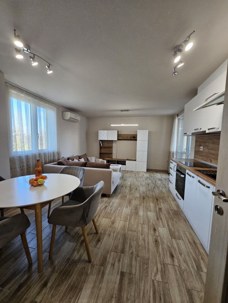 Продава 2-СТАЕН, гр. Пловдив, Младежки Хълм, снимка 2 - Апартаменти - 53333713