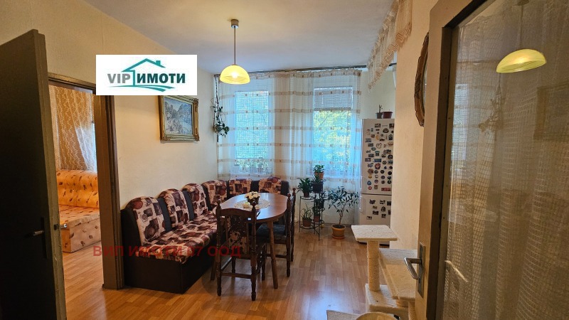 Продава  3-стаен град Ловеч , Здравец , 82 кв.м | 74348023 - изображение [2]