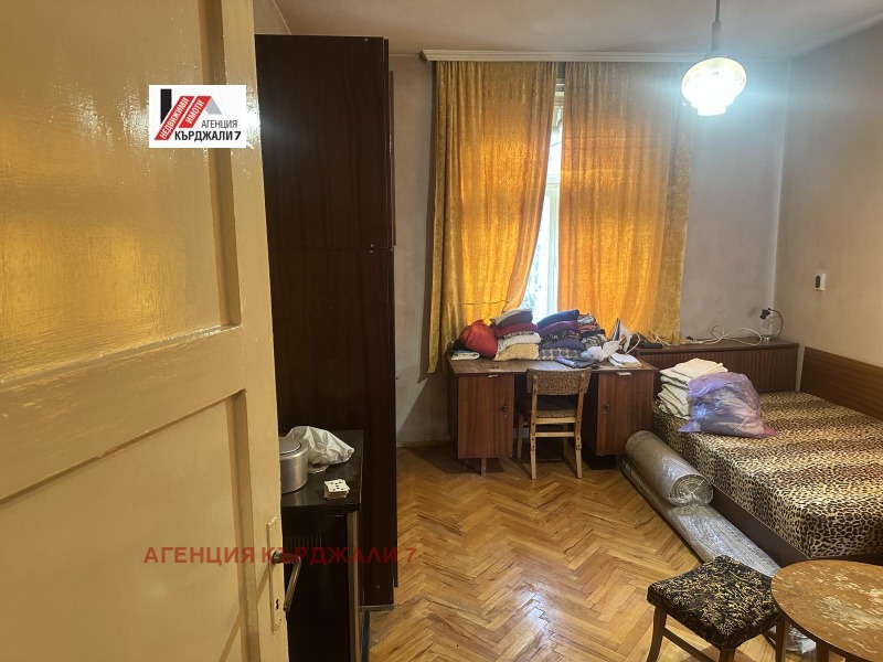 Продава  3-стаен град Кърджали , Център , 74 кв.м | 85317345 - изображение [4]