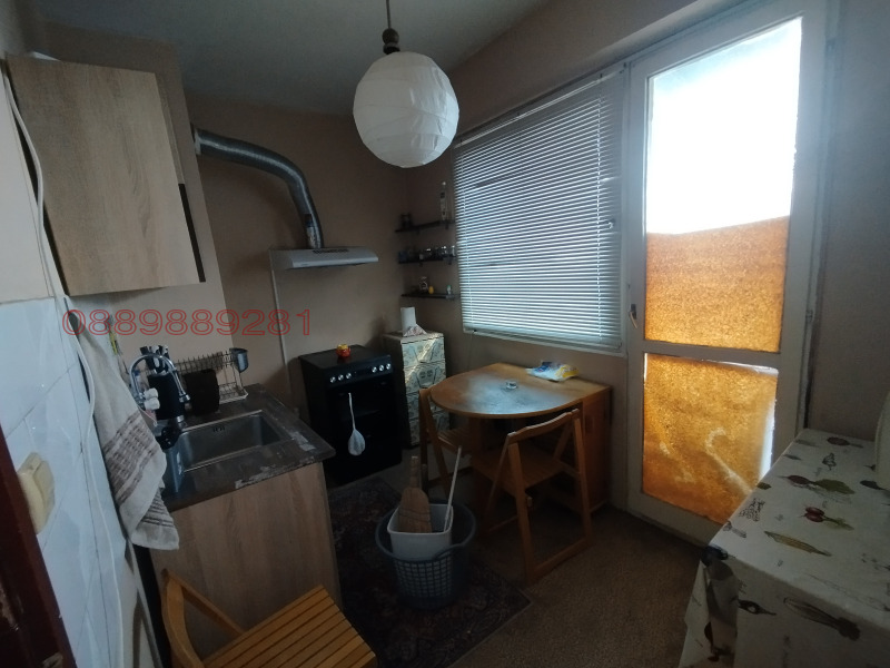 Продава КЪЩА, гр. Шумен, Дивдядово, снимка 2 - Къщи - 53522781