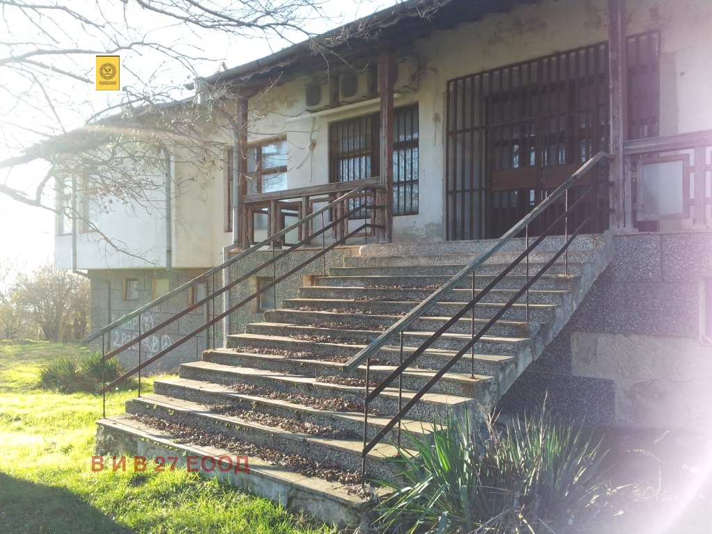 Продава КЪЩА, с. Аврен, област Варна, снимка 4 - Къщи - 56481182
