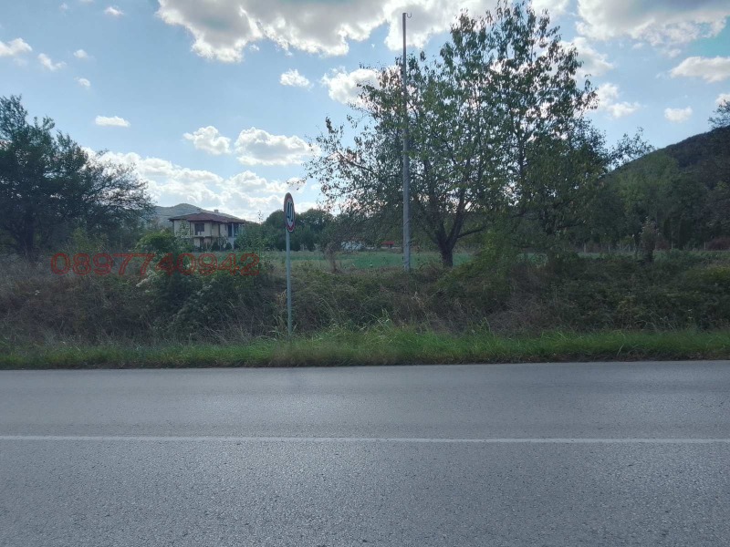 Продава ПАРЦЕЛ в област Ловеч, гр. Троян - 2649 кв.м / 65 000 € » 127 128.95 лв.