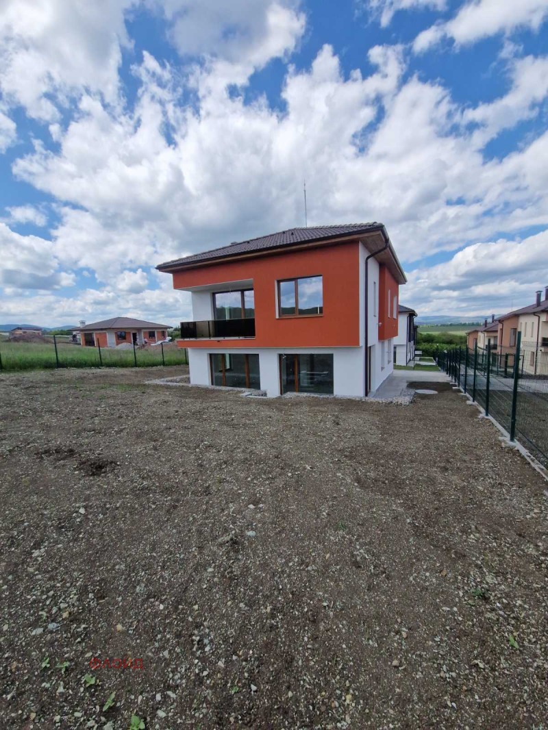 Te koop  Huis regio Sofia , Cherakovo , 235 m² | 91103760 - afbeelding [3]