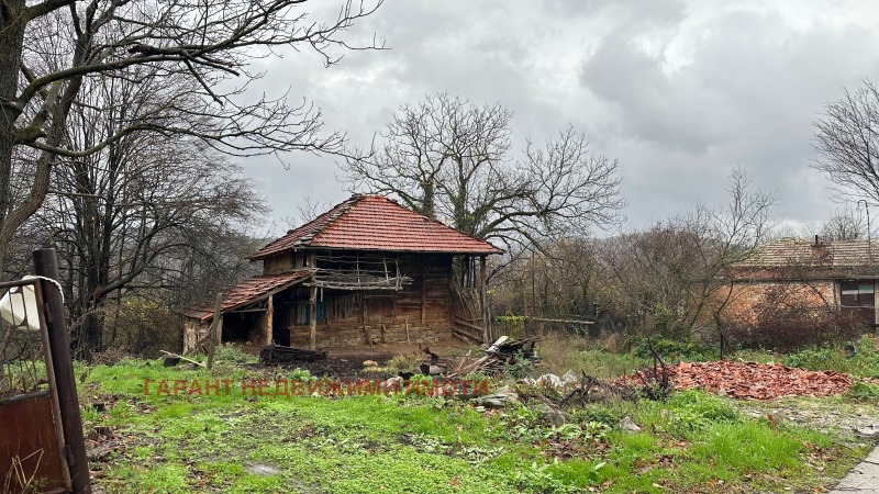 Продава КЪЩА, гр. Плачковци, област Габрово