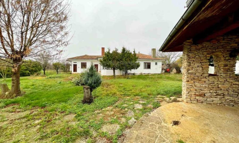 Продава КЪЩА, с. Крапец, област Добрич, снимка 8 - Къщи - 52739714