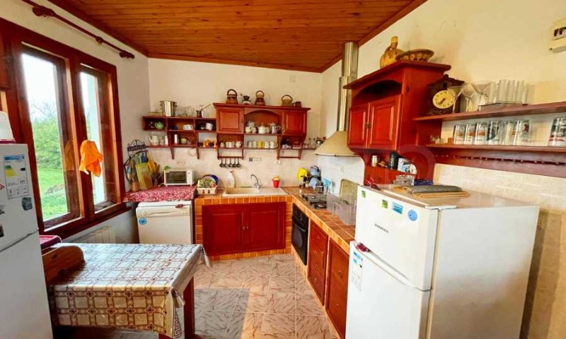 Продава КЪЩА, с. Крапец, област Добрич, снимка 11 - Къщи - 52739714