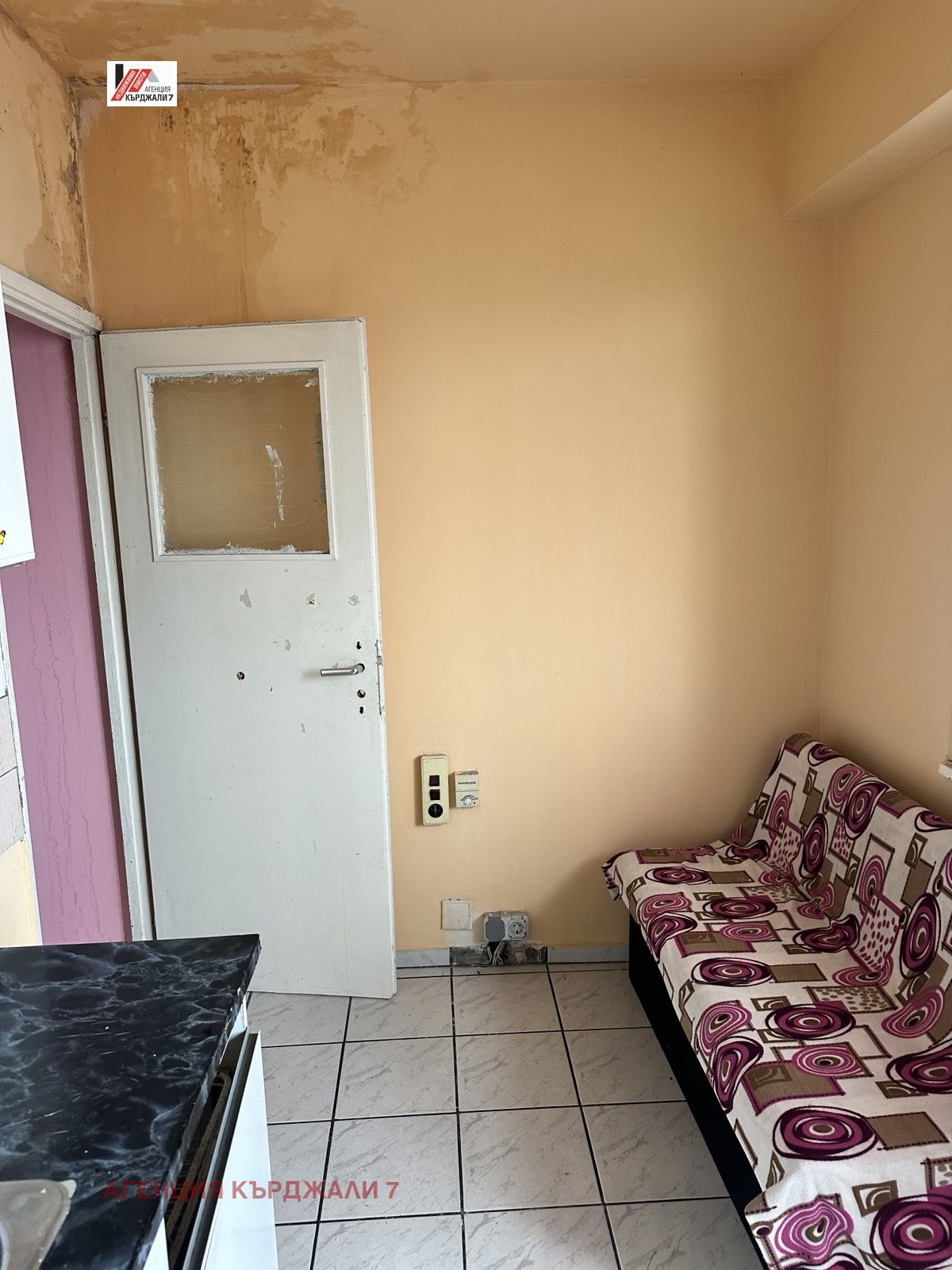 Продава 2-СТАЕН, гр. Кърджали, Възрожденци, снимка 10 - Апартаменти - 53882455