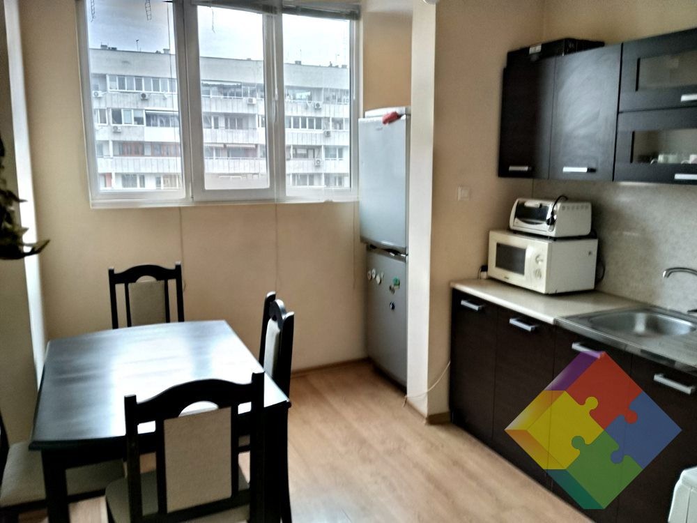 Продава 3-СТАЕН, гр. Варна, Окръжна болница-Генерали, снимка 5 - Апартаменти - 54265725