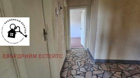 Етаж от къща град София, гр. Банкя 8