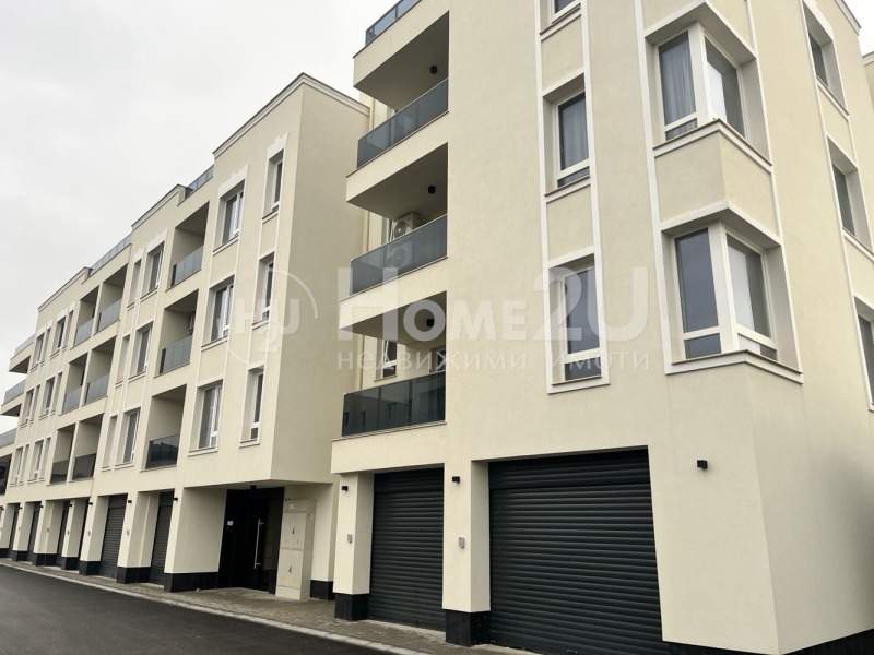 Продава 2-СТАЕН, гр. Пловдив, Остромила, снимка 2 - Апартаменти - 52377636