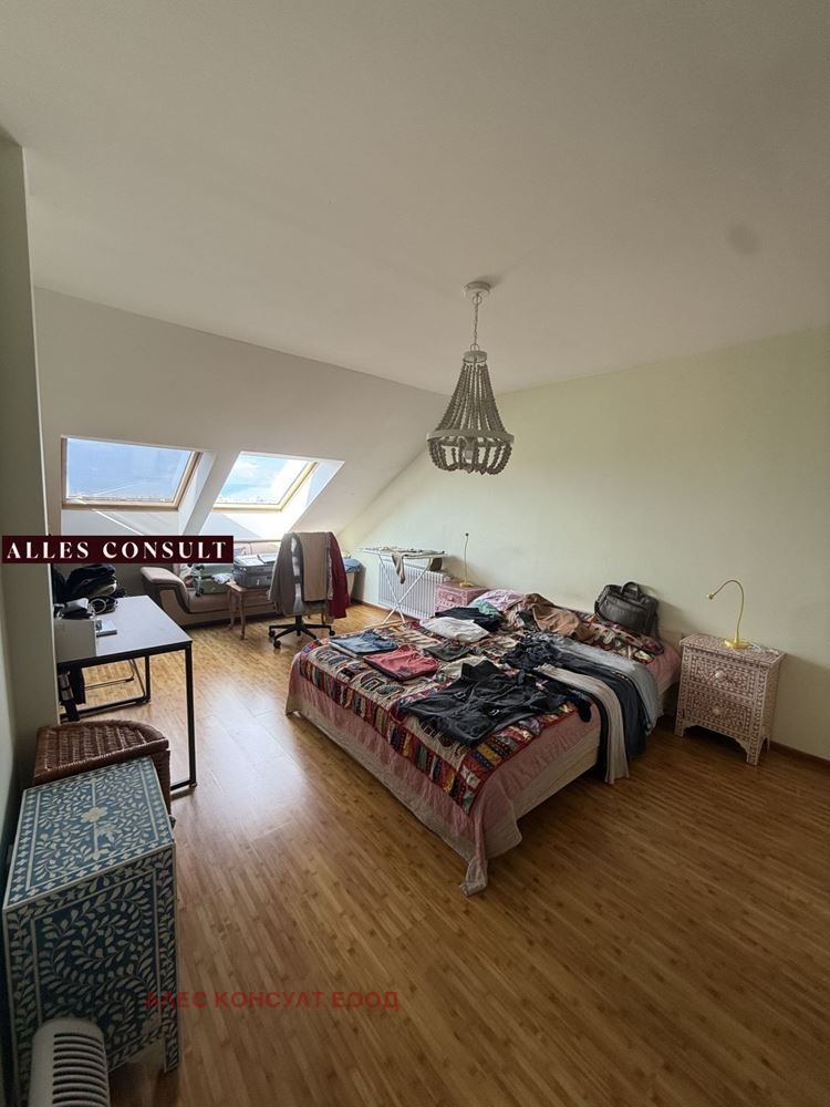 Продава  3-стаен, град София, в.з.Киноцентъра 3 част •  300 000 EUR • ID 15873528 — holmes.bg - [1] 