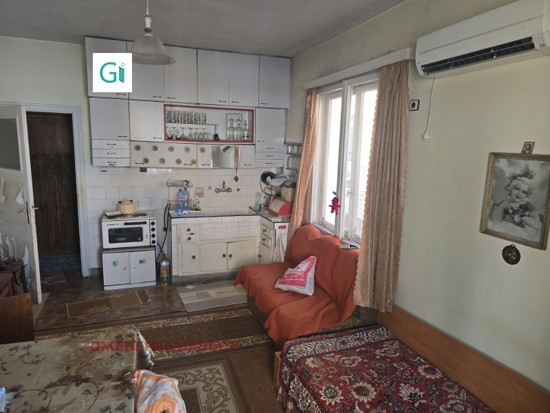 Продава 4-СТАЕН, гр. Благоевград, Идеален център, снимка 4 - Апартаменти - 53147494