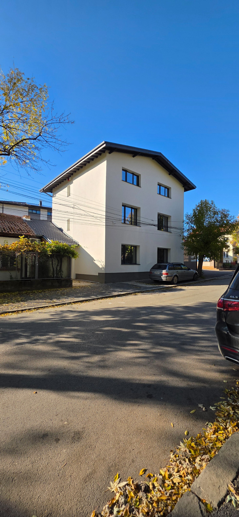 Продава КЪЩА, град Перник, Байкушева махала • 360000 € / 704098.80 лв. • 28089575 1