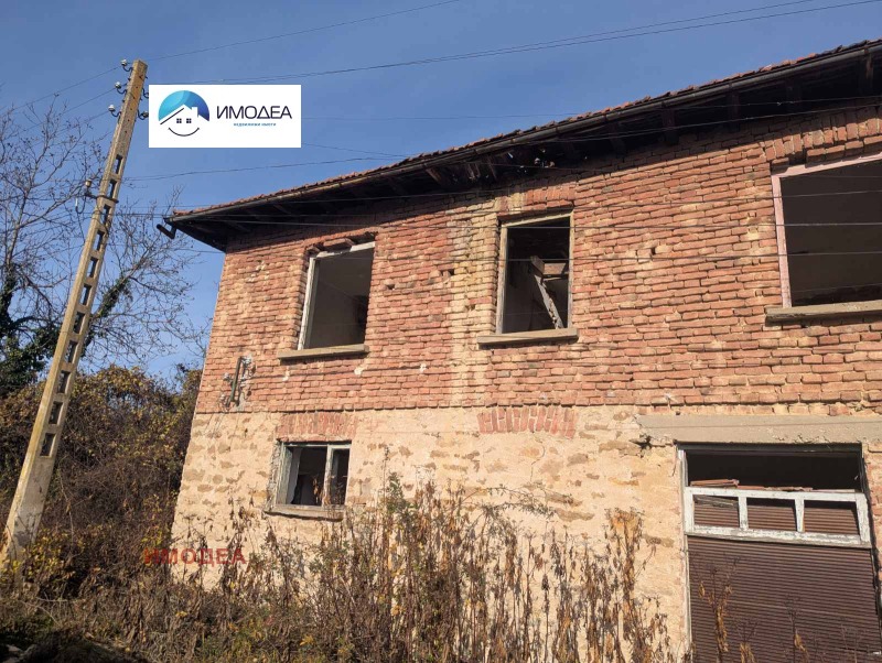 Продава КЪЩА, с. Добромирка, област Габрово, снимка 2 - Къщи - 52660241
