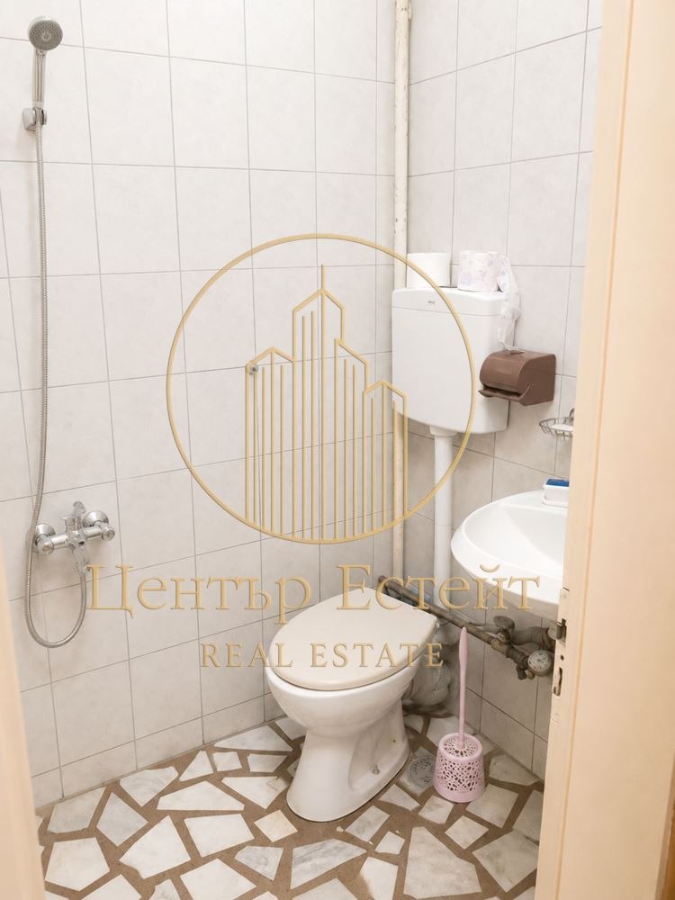 Продава 2-СТАЕН, гр. Плевен, Идеален център, снимка 4 - Апартаменти - 54642425