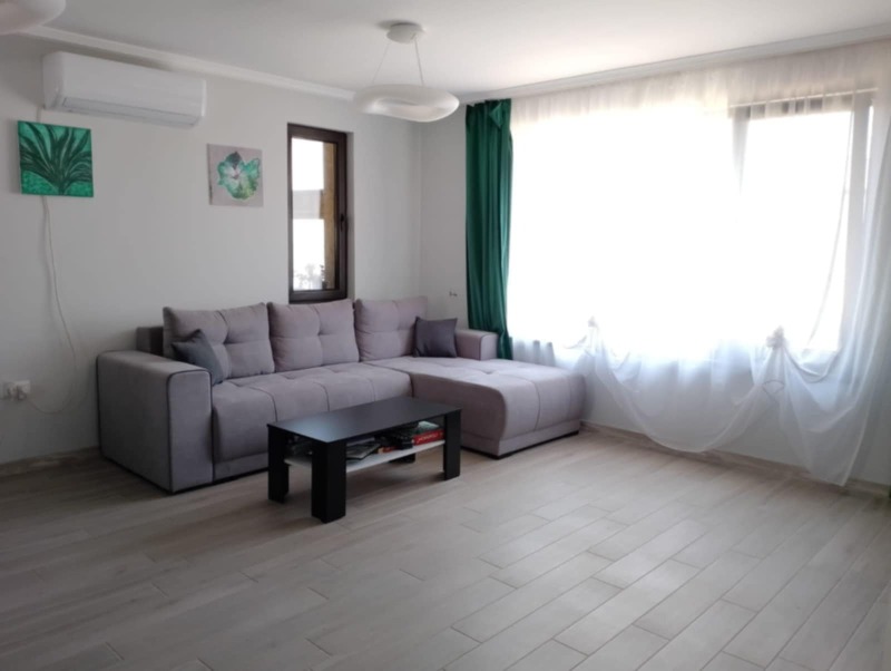 Till salu  Hus Varna , m-t Mentesjeto , 180 kvm | 24544543 - bild [3]