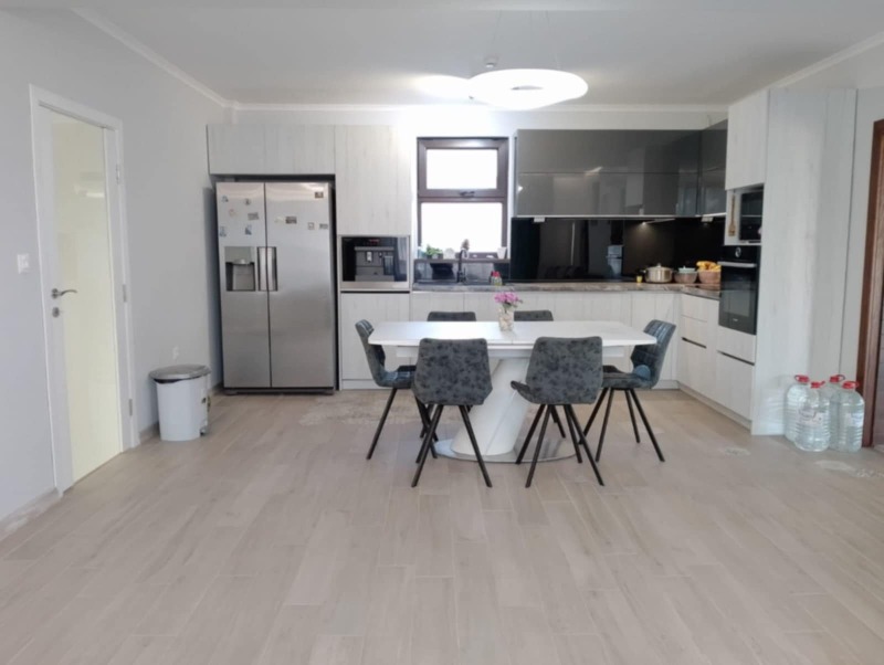 Till salu  Hus Varna , m-t Mentesjeto , 180 kvm | 24544543 - bild [15]