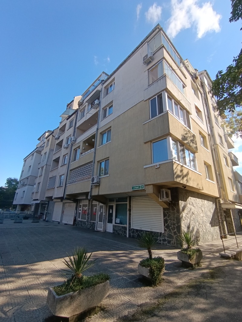 Продава ГАРАЖ, ПАРКОМЯСТО, гр. София, Изток