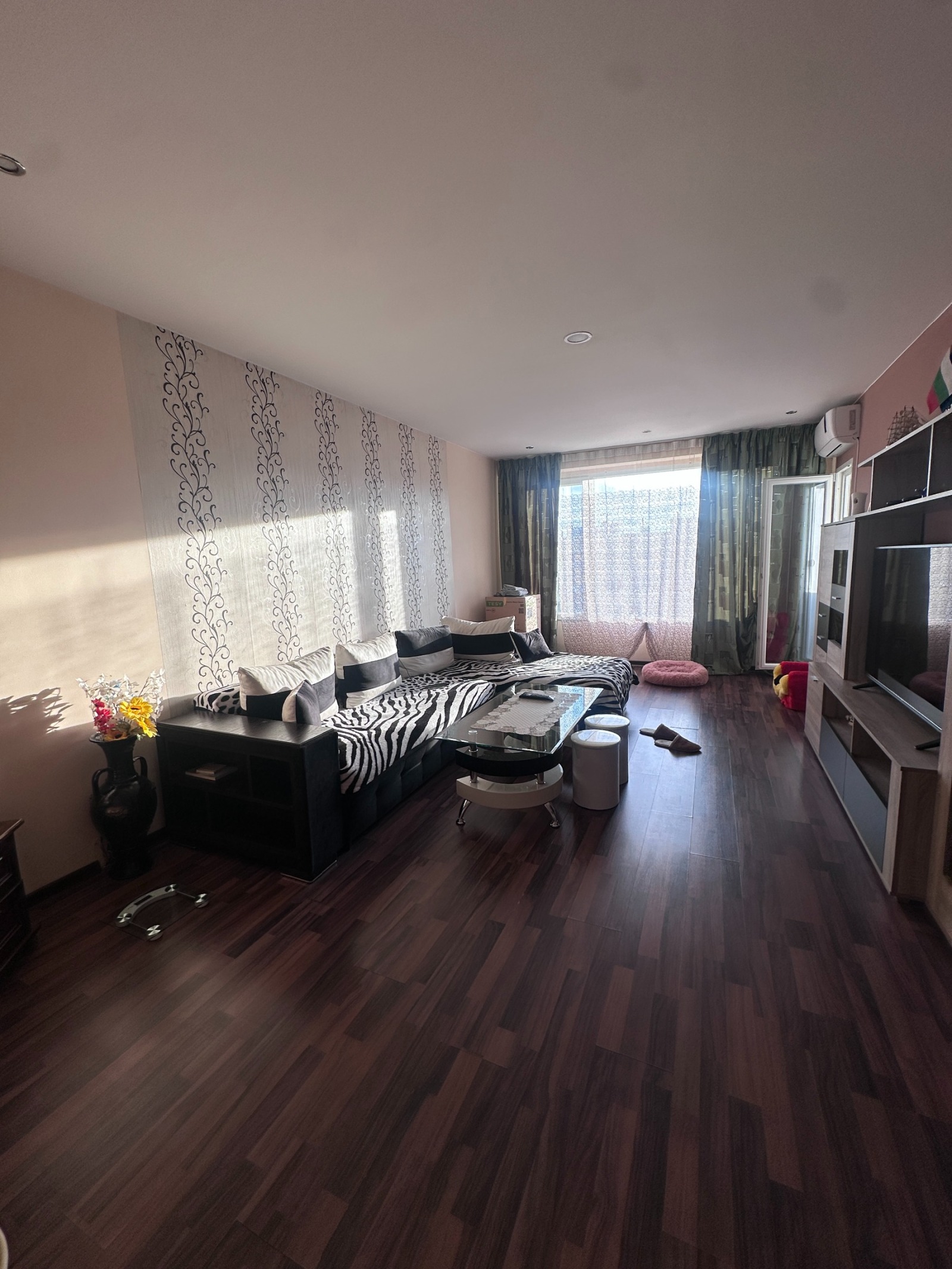 Продава 3-СТАЕН, гр. Перник, Изток, снимка 7 - Апартаменти - 54136730