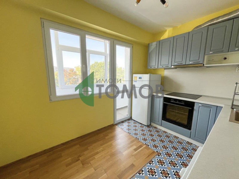 Продава  2-стаен град Шумен , Боян Българанов 1 , 64 кв.м | 84036019 - изображение [2]