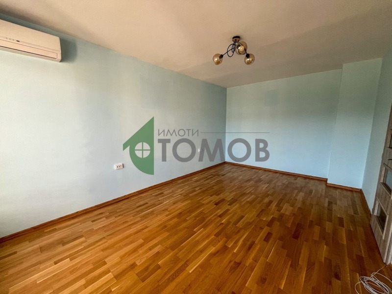 Продава  2-стаен град Шумен , Боян Българанов 1 , 64 кв.м | 84036019 - изображение [5]