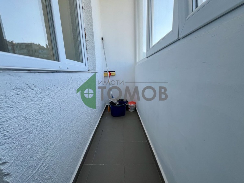 Продава  2-стаен град Шумен , Боян Българанов 1 , 64 кв.м | 84036019 - изображение [3]