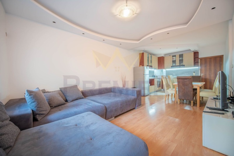 Продава  3-стаен град Варна , Левски 1 , 111 кв.м | 84170000