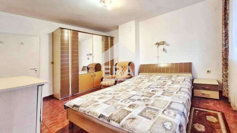 Продава 3-СТАЕН, гр. Варна, Погреби, снимка 3 - Апартаменти - 52272670