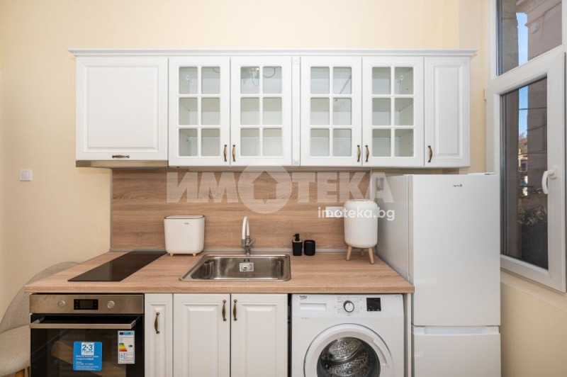 Продава ЕТАЖ ОТ КЪЩА, гр. Пловдив, Център, снимка 12 - Етаж от къща - 53150528