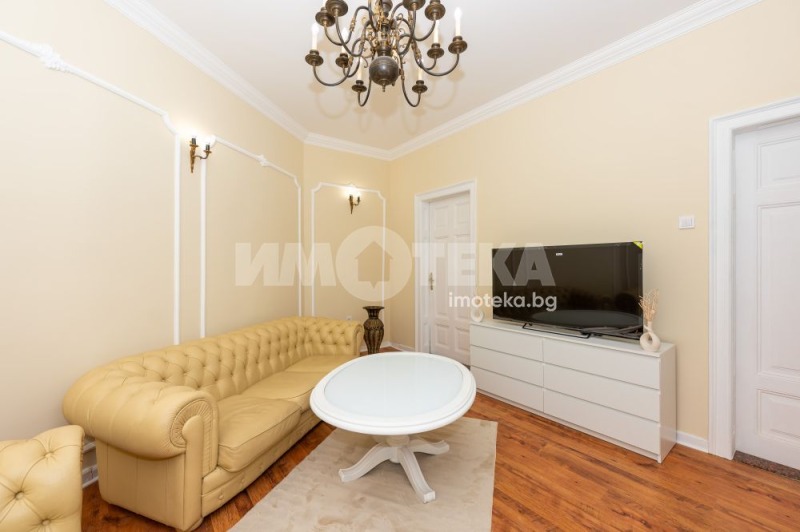 Продава ЕТАЖ ОТ КЪЩА, гр. Пловдив, Център, снимка 15 - Етаж от къща - 53150528